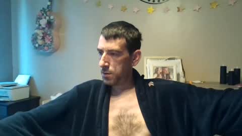 Snapshot of skinnybigcock2 chatting on July 9, 2026, 5:33 am SkinnyBigCock2 online show from July 9, 2026, 5:33 am