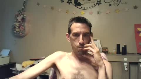Snapshot of skinnybigcock2 chatting on July 17, 2026, 3:46 am SkinnyBigCock2 online show from July 17, 2026, 3:46 am