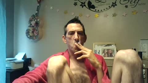 Snapshot of skinnybigcock2 chatting on July 31, 2026, 5:51 am SkinnyBigCock2 online show from July 31, 2026, 5:51 am