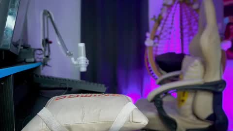 Snapshot of skinnygirl019 chatting on March 1, 2025, 10:42 pm GoddessSkinny online show from March 1, 2025, 10:42 pm