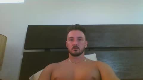 Snapshot of skinnyguylongdick1 chatting on March 9, 2025, 12:21 am skinnyguylongdick1 online show from March 9, 2025, 12:21 am