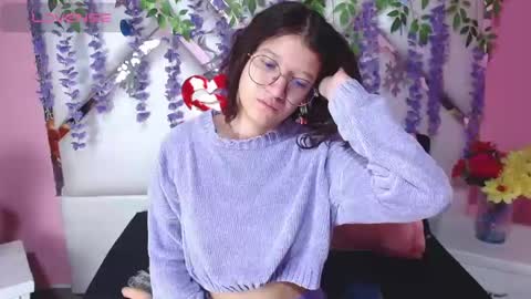 Snapshot of skinnyhorny_ chatting on February 16, 2025, 2:42 am  SKINNYHORNY   online show from February 16, 2025, 2:42 am