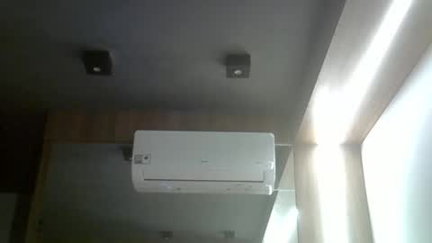 Snapshot of skinnykittencam chatting on April 10, 2026, 5:06 pm skinnykittencam online show from April 10, 2026, 5:06 pm