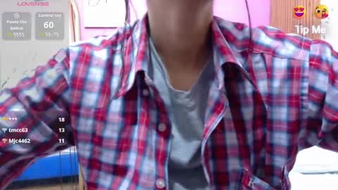 Karla  online show from April 3, 2026, 2:53 am