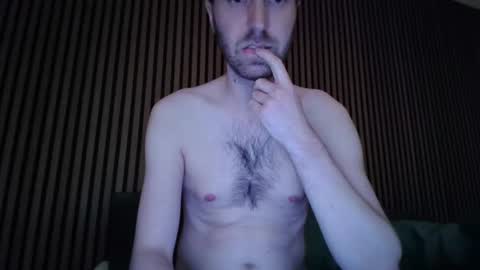 Snapshot of skinnytomdickinson chatting on April 4, 2026, 6:49 pm skinnytomdickinson online show from April 4, 2026, 6:49 pm