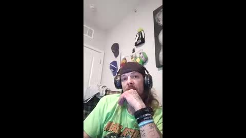 Snapshot of skitzothaklown86 chatting on May 12, 2026, 8:00 am skitzothaklown86 online show from May 12, 2026, 8:00 am