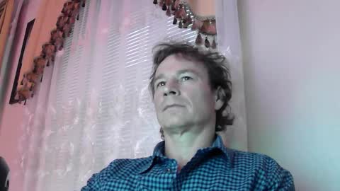 Snapshot of sksenz7308 chatting on January 27, 2025, 2:13 pm sksenz7308 online show from January 27, 2025, 2:13 pm