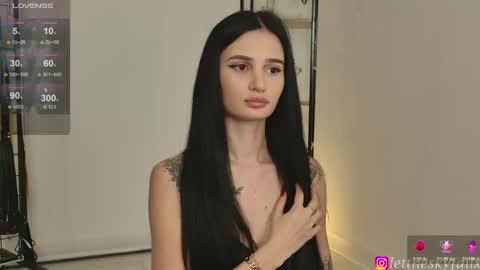 Snapshot of sky011fall chatting on May 17, 2026, 1:14 am Eliza online show from May 17, 2026, 1:14 am