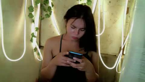 Mj online show from April 8, 2026, 12:49 pm