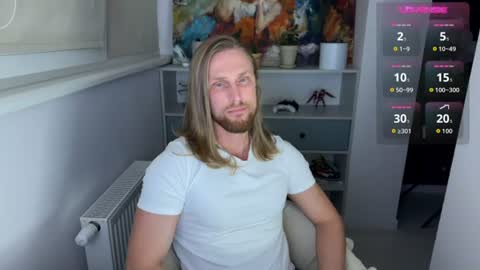 Snapshot of sky_guy25 chatting on July 11, 2026, 8:33 pm sky_guy25 online show from July 11, 2026, 8:33 pm