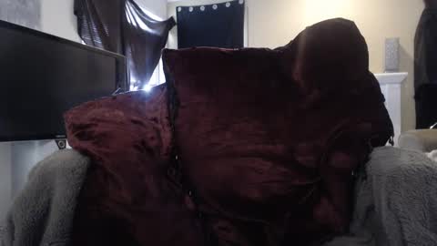 Snapshot of skyblu1 chatting on September 25, 2025, 8:01 pm SKYLE online show from September 25, 2025, 8:01 pm