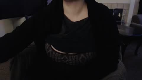 Snapshot of skyblu1 chatting on October 21, 2025, 2:01 am SKYLE online show from October 21, 2025, 2:01 am