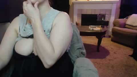 Snapshot of skyblu1 chatting on March 3, 2026, 12:22 pm SKYLE online show from March 3, 2026, 12:22 pm