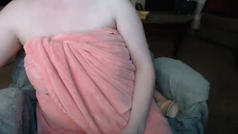 Snapshot of skyblu1 chatting on March 16, 2026, 5:44 am SKYLE online show from March 16, 2026, 5:44 am