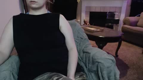 SKYLE   online show from May 22, 2026, 9:31 pm