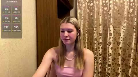 Snapshot of skyedavis chatting on January 5, 2026, 7:06 pm skyedavis online show from January 5, 2026, 7:06 pm