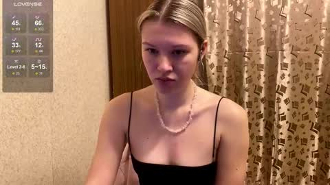 Snapshot of skyedavis chatting on January 11, 2026, 7:08 pm skyedavis online show from January 11, 2026, 7:08 pm