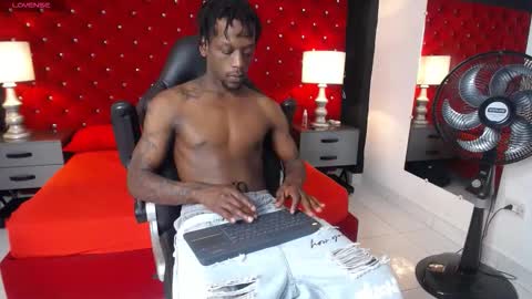 SKYLERBIGXXX online show from November 2, 2025, 4:59 am