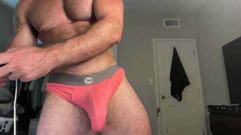 Snapshot of skylerflexes chatting on June 12, 2026, 1:26 am Skyler Flexes online show from June 12, 2026, 1:26 am