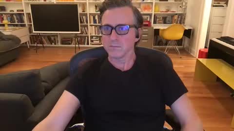 Skyline3371 online show from December 9, 2024, 5:29 am