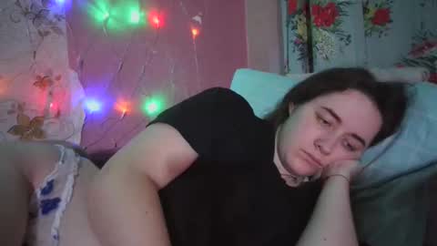 Snapshot of skyressie333 chatting on December 22, 2024, 6:15 pm skyressie333 online show from December 22, 2024, 6:15 pm