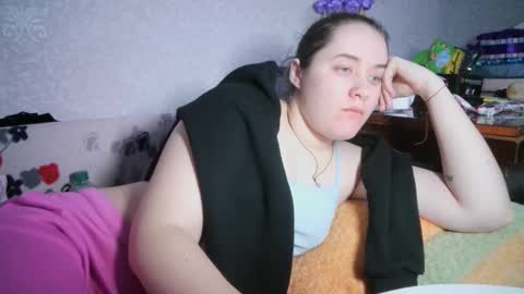 Snapshot of skyressie333 chatting on February 21, 2025, 7:54 pm skyressie333 online show from February 21, 2025, 7:54 pm