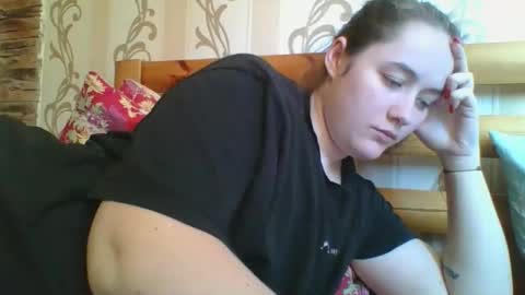 skyressie333 online show from February 10, 2026, 8:29 am