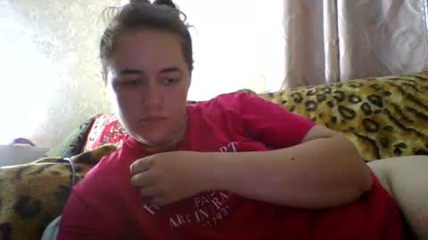 Snapshot of skyressie333 chatting on August 3, 2026, 2:21 am skyressie333 online show from August 3, 2026, 2:21 am