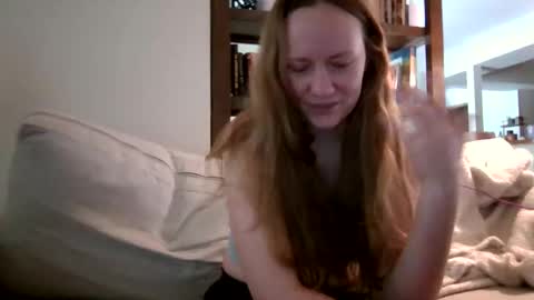 Sky Winters online show from November 17, 2025, 2:23 pm