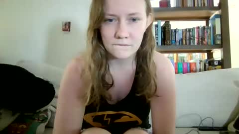 Snapshot of skywinters chatting on June 1, 2026, 5:47 pm Sky Winters online show from June 1, 2026, 5:47 pm