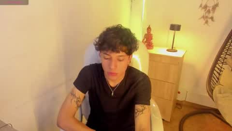 Snapshot of slasher_x chatting on January 7, 2026, 8:11 pm slasher_x online show from January 7, 2026, 8:11 pm