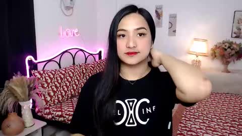 Queen Cyrine online show from September 9, 2025, 6:02 am