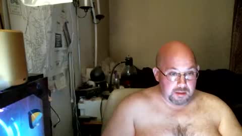 slavejim online show from March 29, 2026, 4:23 am