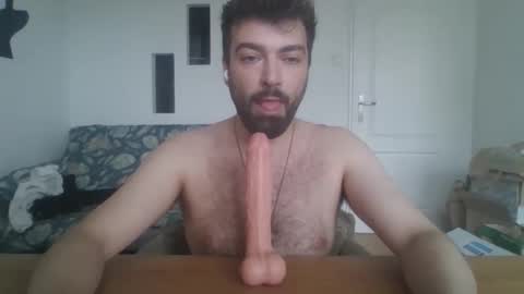 Snapshot of slavic_sword chatting on May 17, 2026, 3:41 pm slavic_sword online show from May 17, 2026, 3:41 pm