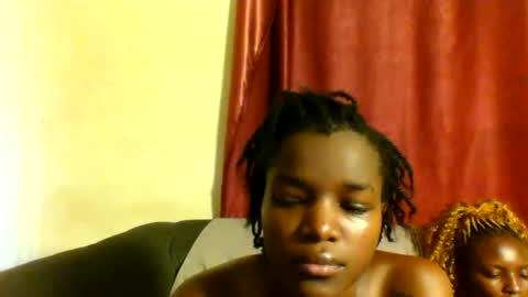 Snapshot of sleek_ass chatting on March 3, 2025, 1:09 pm sleek_ass online show from March 3, 2025, 1:09 pm