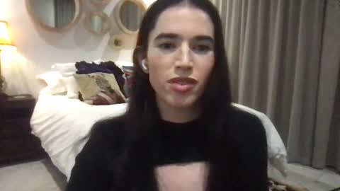 Snapshot of sleek_elf chatting on November 16, 2025, 8:14 pm sleek_elf online show from November 16, 2025, 8:14 pm