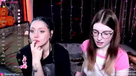 Hi We are Iva and Angela Nice to meet u 3 online show from October 24, 2025, 11:17 am