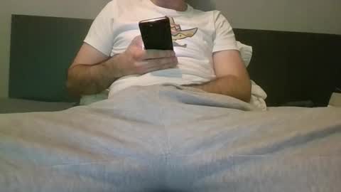 sleepless19 online show from March 15, 2026, 10:05 pm