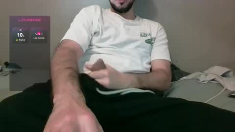 sleepless19 online show from April 19, 2026, 9:17 pm