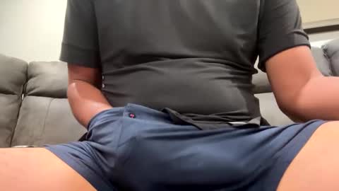 slick2285 online show from September 12, 2025, 8:14 am