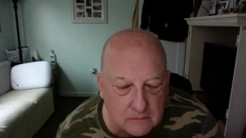 slick50000 online show from December 30, 2024, 8:25 pm