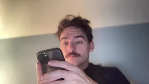 Snapshot of slickmass chatting on February 12, 2025, 3:29 am SlickMass online show from February 12, 2025, 3:29 am