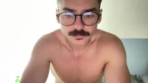 Snapshot of slickmass chatting on July 17, 2026, 2:51 am SlickMass online show from July 17, 2026, 2:51 am