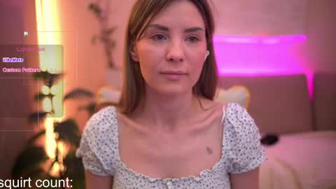 Elise  165cm 50kg online show from May 8, 2026, 3:50 pm