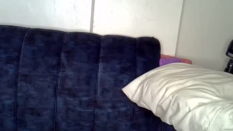 slim_africanha online show from February 9, 2025, 6:37 pm