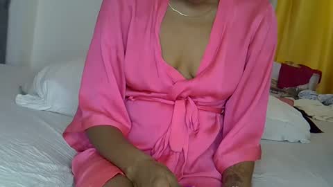 slim_africanha online show from February 16, 2025, 9:27 pm