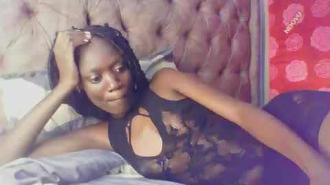 Snapshot of slim_ebony2006 chatting on September 26, 2025, 8:13 pm Anna online show from September 26, 2025, 8:13 pm