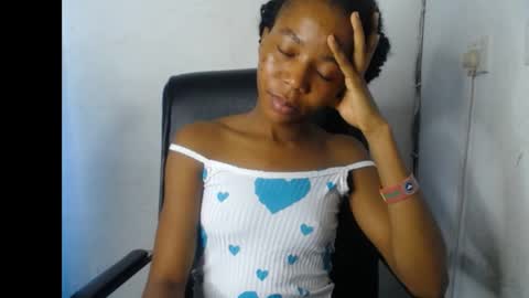Snapshot of slim_ebonypet chatting on May 8, 2026, 1:38 pm Crystal online show from May 8, 2026, 1:38 pm