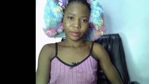 Snapshot of slim_ebonypet chatting on May 10, 2026, 3:55 am Crystal online show from May 10, 2026, 3:55 am