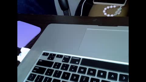 Snapshot of slim_ebonypet chatting on June 5, 2026, 9:37 am Crystal online show from June 5, 2026, 9:37 am